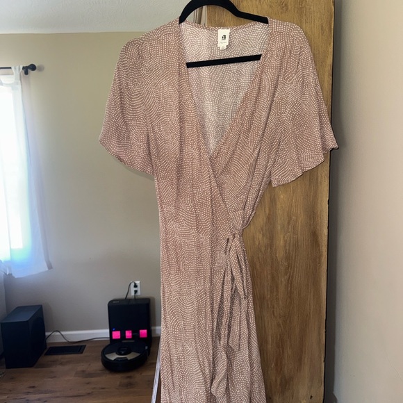 LAWLESS Pink Midi Dress - Picture 1 of 5